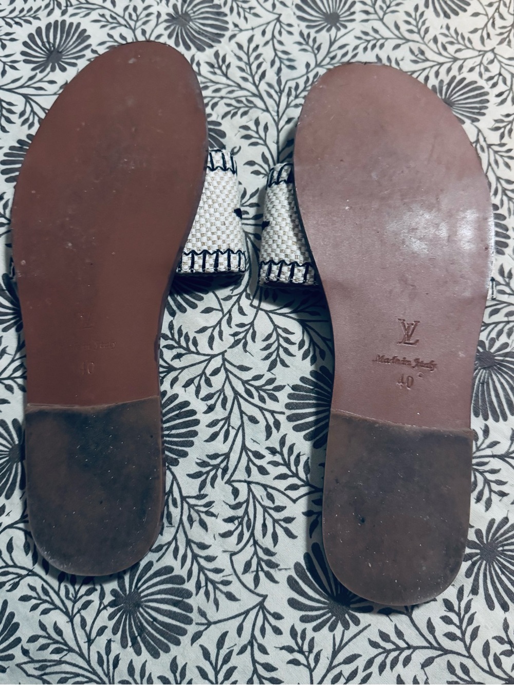 COPY-LV woven sandals - Picture 5 of 5